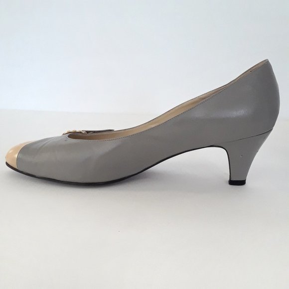 Vintage 60s/70s Gray Fine Leather Short Heel Pumps Size 8.5 - Picture 4 of 16